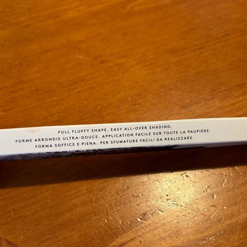 Fenty Beauty Plush Eyeshadow Brush 240